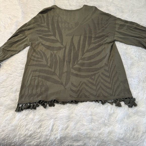 Chico's Sage Knit Top, Chico’s size 3 = 16. - Picture 5 of 9